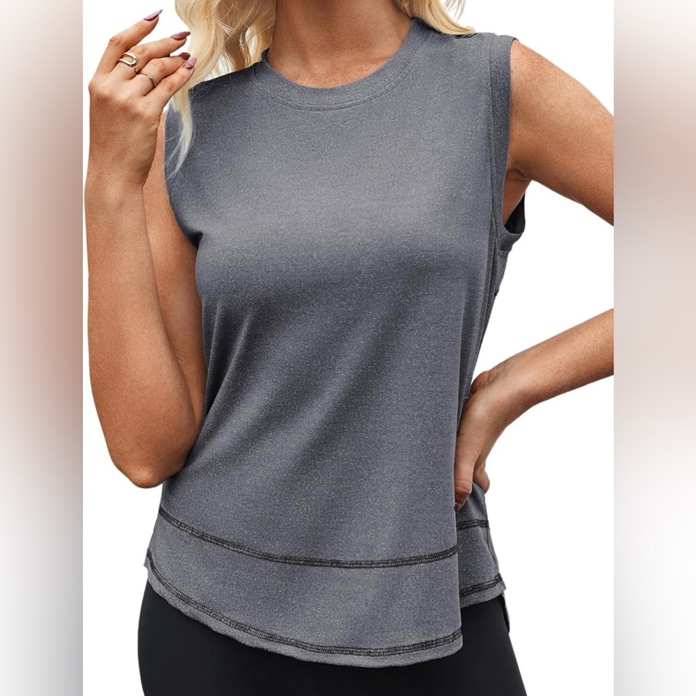 WORKOUT TANK GREY LOOSE FIT SPLIT BACK SLEEVELESS ROUND HEM SIZE MEDIUM